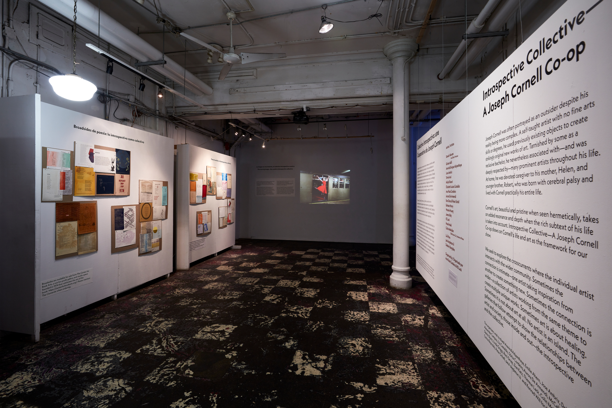 gallery view wall text poetry projection